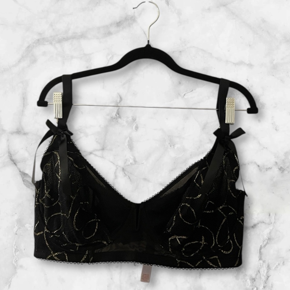 NWOT Savage x fenty Black and Gold Lace Bra 38G